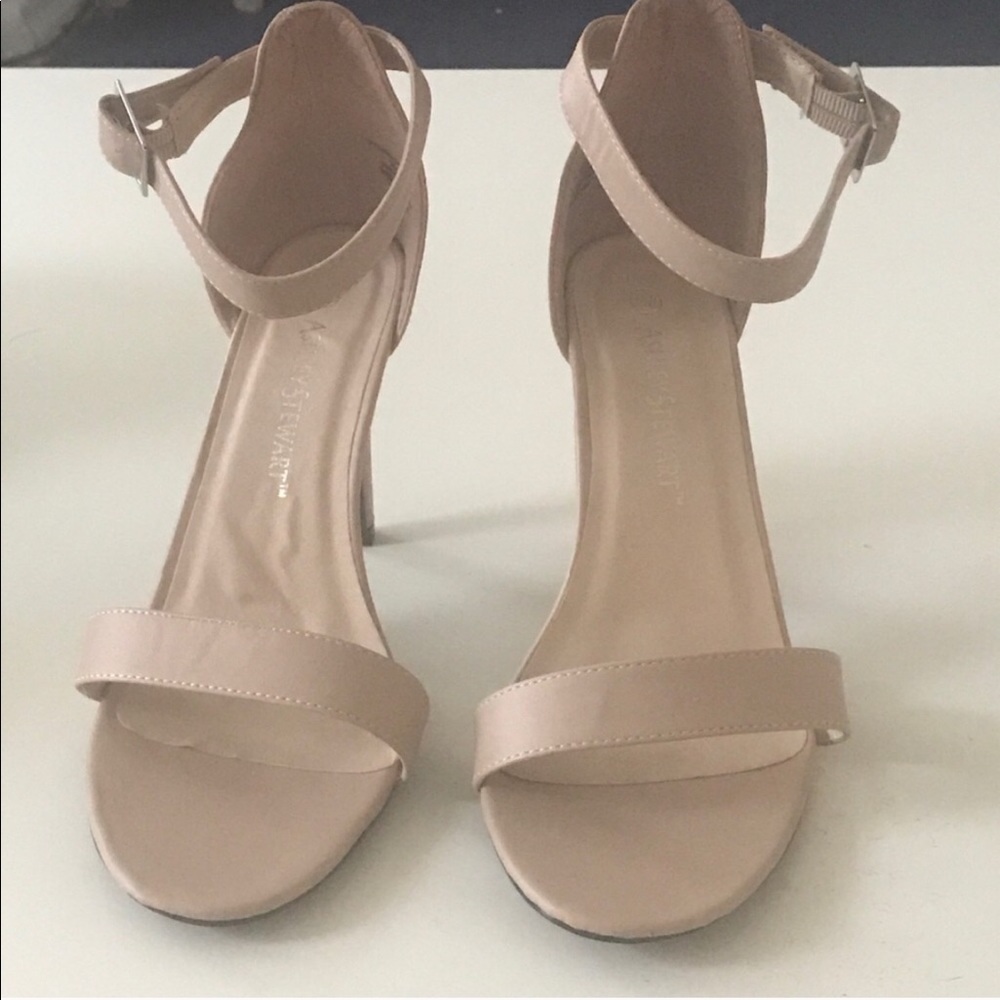 Cream Heels